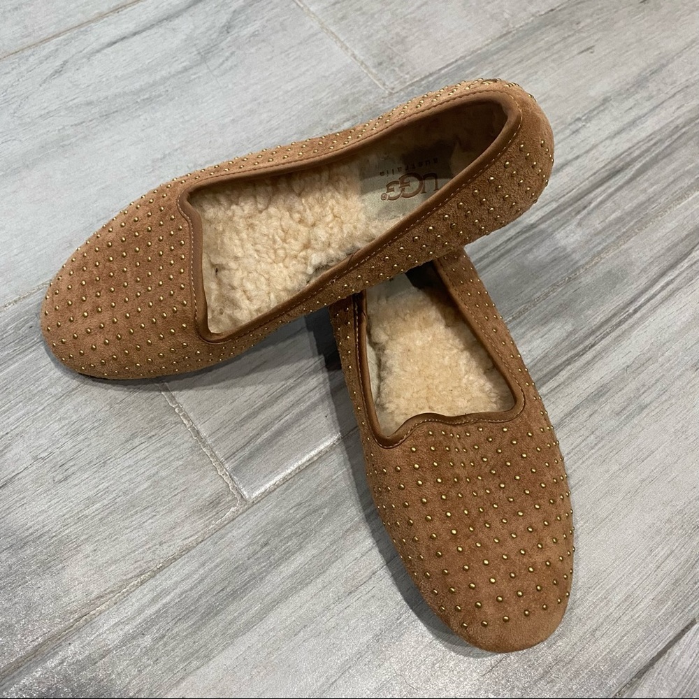 UGG Leather Sheepskin Studded Flats Size:5